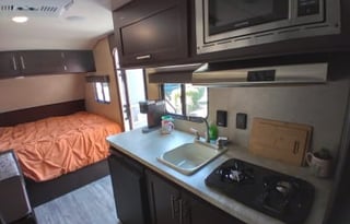 Travel Trailer Delivery by One Haul Of A Time