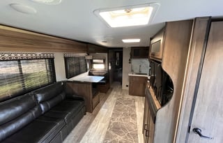 Cozy Coast Getaway: 2021 Tracer 27BHS