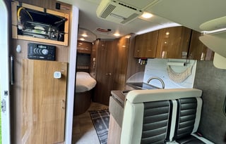 Itasca Viva 23L — European Chic on Wheels