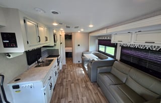 Adventure Ready 2021 Jayco Redhawk 29XK C Class
