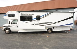 Sunseeker S5 with Theater Chairs!