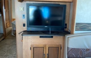 2011 Coachmen RV Mirada 34BH