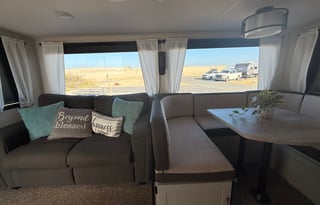 Cozy Shore Stays at its best!