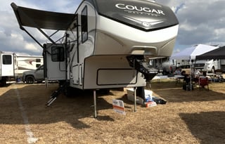 Meet "Delilah" 2022 Keystone RV Cougar Half-Ton