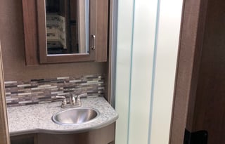 2018 Thor Motor Coach Hurricane 29M