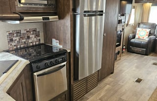 2016 Forest River Vibe HAL 1597