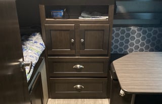 2018 Ultra Lite Shadow Cruiser 280QBS