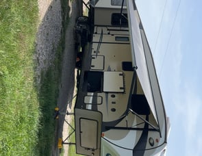 Coachmen RV Chaparral 360IBL