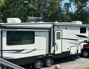 Keystone RV Montana High Country 281CK