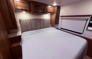 2021 Coachmen RV Encore 325SS