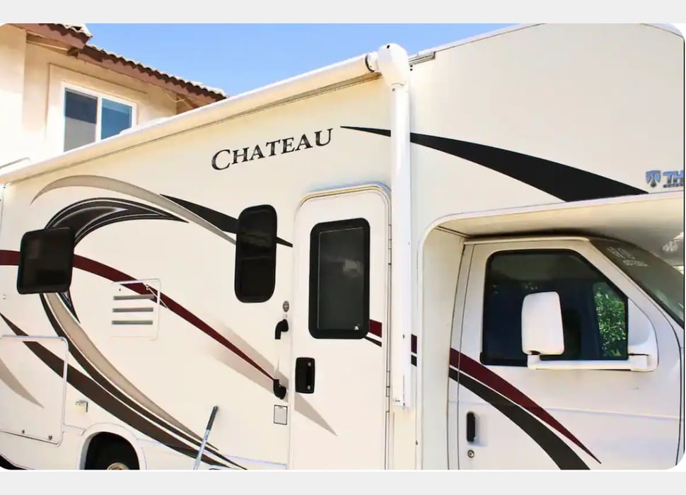 Class C Motor Home rentals in Temecula
