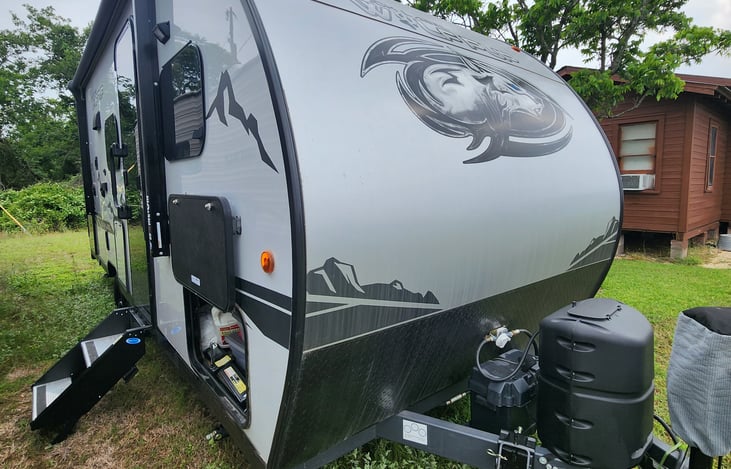 Awning, Propane and Battery