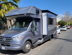 Winnebago Vita 24F