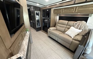 2020 Forrest River FR3 34DS ***King + 1.5 Baths***