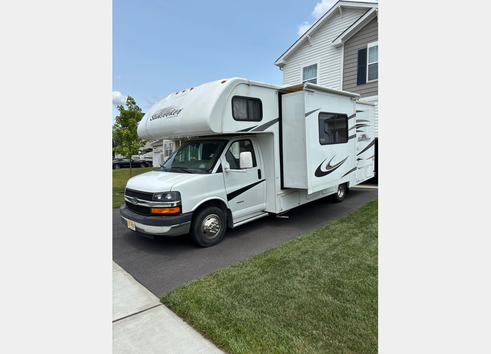 Class C Motor Home rentals in Ronks