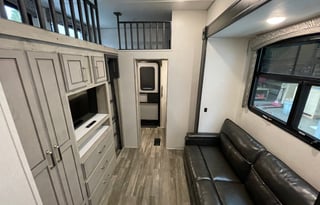 2021 Keystone RV Avalanche 395BH