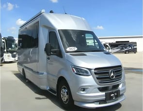 Airstream RV Atlas Murphy Suite