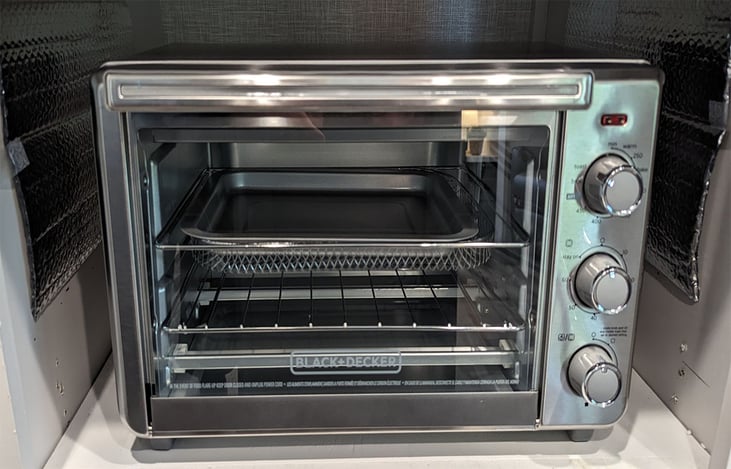 Electric multi-oven with built in air fryer. It's big enough for a 12" pizza too!