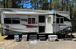 Toy hauler - clean and fully stocked!