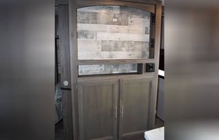 2021 AirBnB on Wheels  Kodiak Ultralite 283BHSL