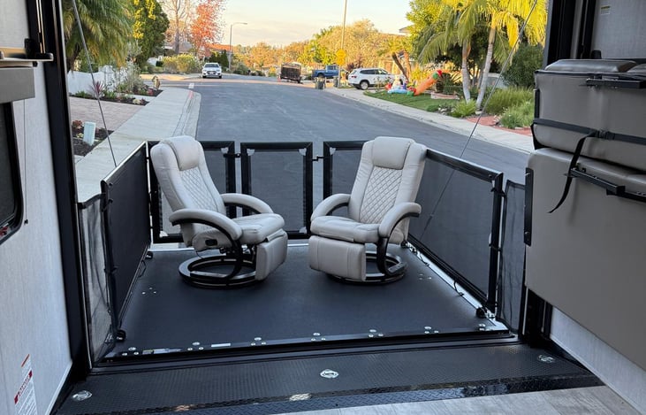 Rear Patio with Captains Chairs x2