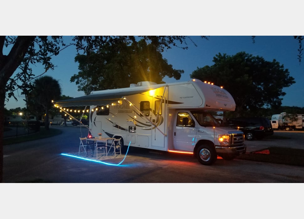 Class C Motor Home rentals in Miami