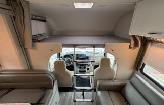 2025 Thor Geneva 29VT