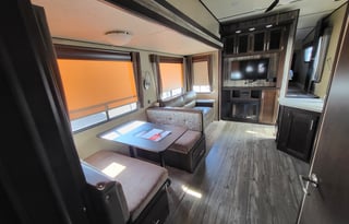 2018 Forest River RV Cherokee Arctic Wolf 315TBH8