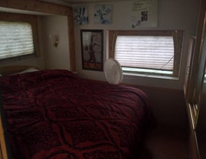 NATIONAL WORK HORSE DOLPHIN