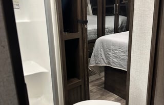 2022 Dutchmen Voltage 3911