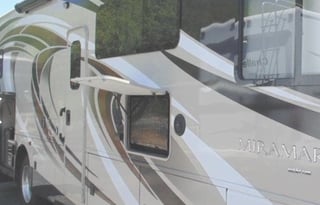 2017 Thor Motor Coach Miramar 34.4