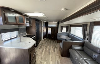 2019 Cherokee Forest River. Sleeps 10!