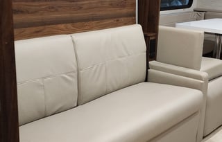 2019 Winnebago Navion 24D