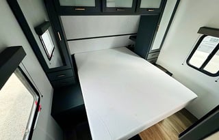 Modern & Cozy Keystone Bullet Bunkhouse, Sleeps 8!