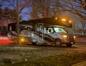 Coachmen RV Leprechaun 319MB Ford 450