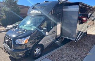 Daniel’s Family & Pet Friendly Thor Gemini AWD23TW