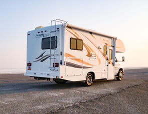 Thor Motor Coach Econoline Freedom Elite 22