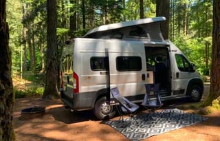 "TravelDodge" 2022 Winnebago Solis 59P