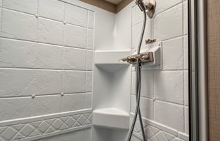 DELANO - Luxury Mini Coach for 2-4