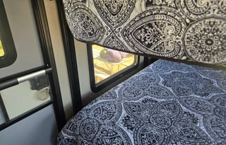 STEVE AND PEGGYS RV RENTAL AND HOSTING.