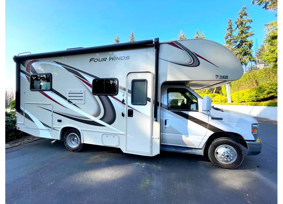 Class C Motor Home rentals in Seattle
