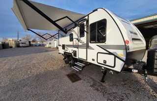 2022 Winnebago Micro Minnie 2100BH Bunks