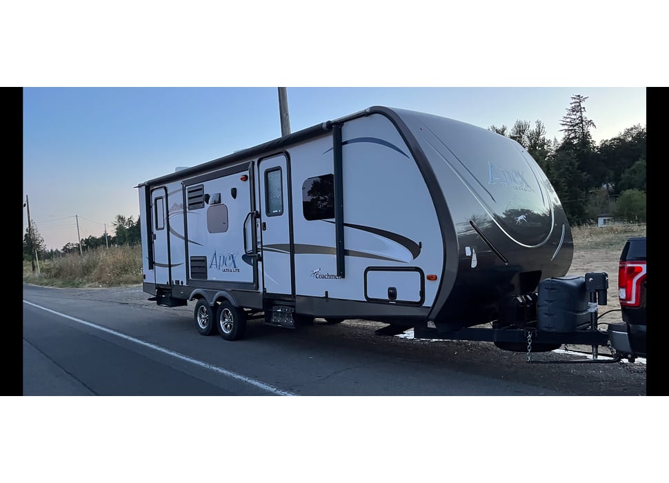 Travel Trailer rentals in Newberg