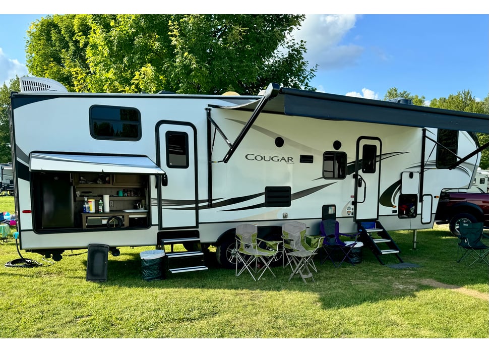 Fifth Wheel rentals in Meridian charter Township