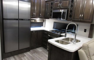 2021 Dutchmen RV Yukon 399ML