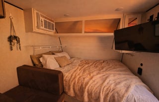 BRAND NEW! 2026 Jayco | Sleeps 5 | Pet Friendly |