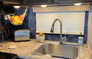 2018 Freedom Elite 30FE with free Starlink