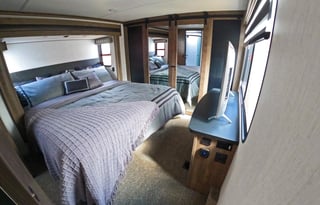 2022 Vengeance Rogue Armored Bunkhouse