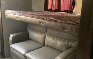 "Blue Grass Beauty" Jayco  Sleeps 8 Delivery Only