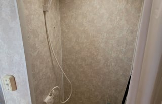 2004 Coachmen Cousin Eddys Made in the Shade